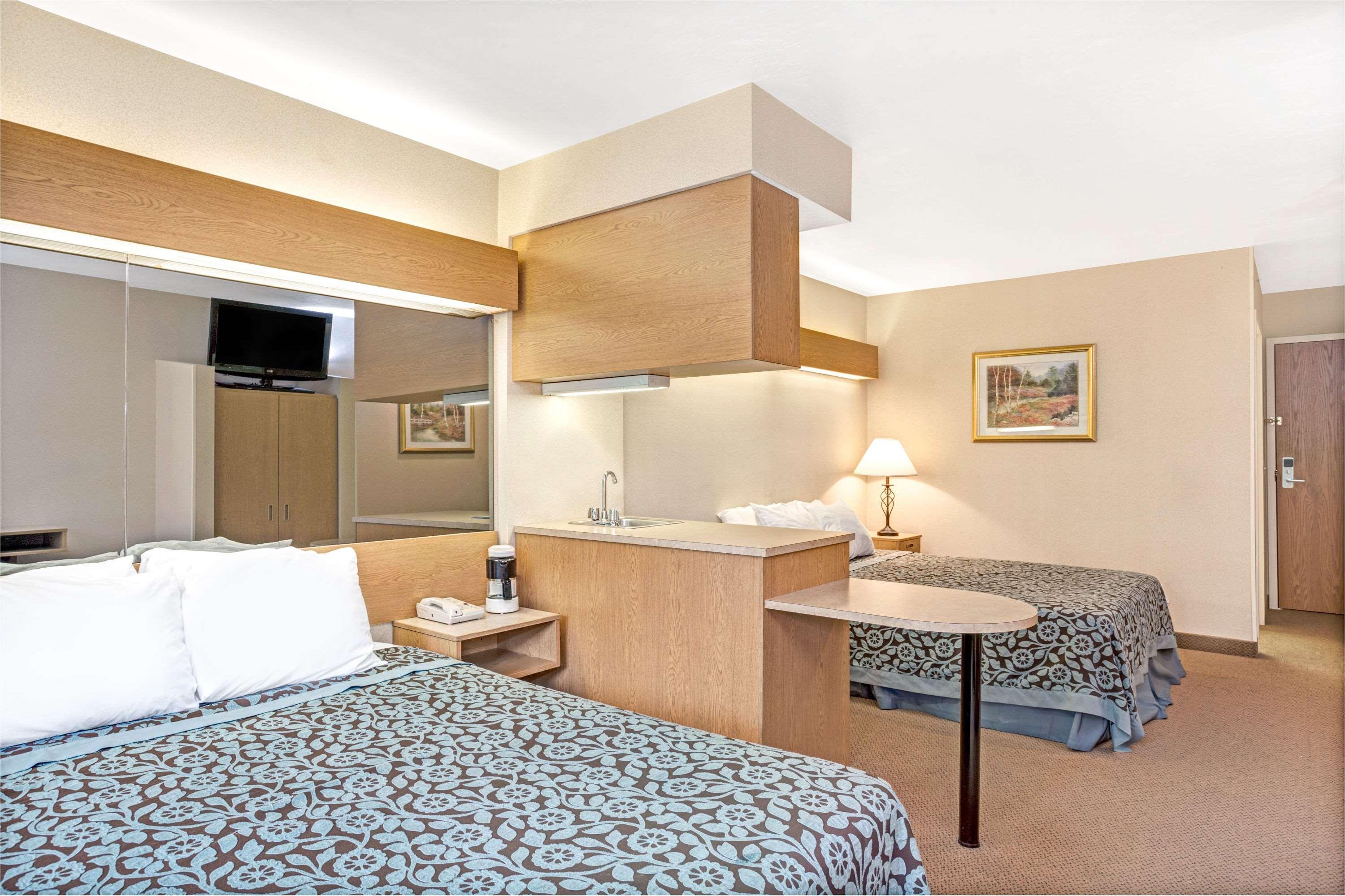 Days Inn By Wyndham Sturbridge Buitenkant foto